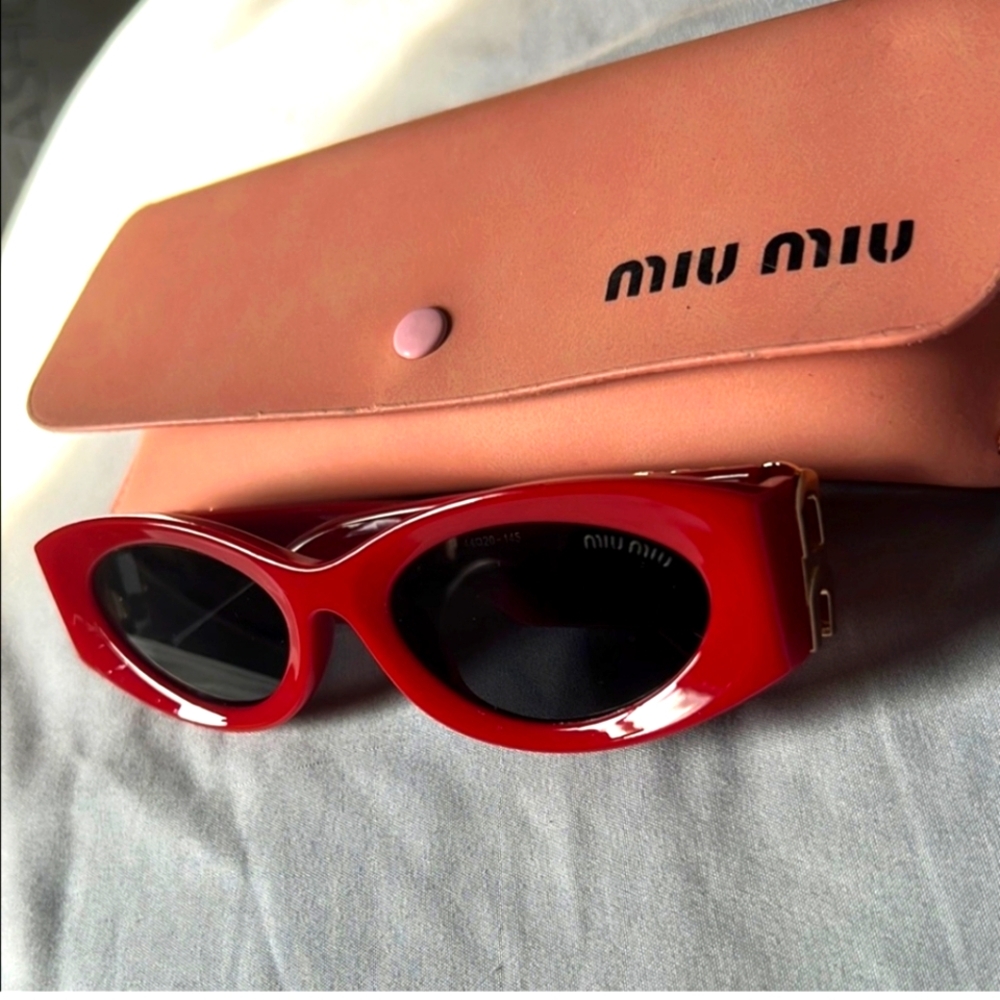 Red  Retro Sunglasses